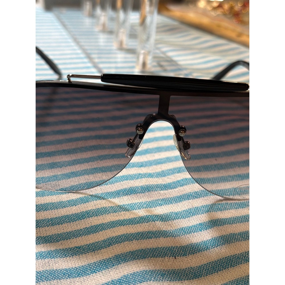 #101. Rimless Sunglasses
